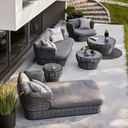 Rattan Garden Sofa Set Outdoor Sofa and Coffee Table Set Patio Outdoor Furniture Rattan Waterproof Sofa for Hotel Villa Use