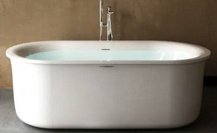 Freestanding Oval Acrylic Bathtub 1.75m Modern Design Center Drain Soaking Tub for Hotel & Villa Bathroom