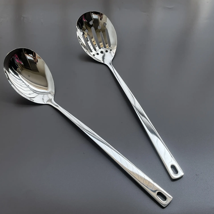 High Quality 304 Stainless Steel Long Handled Large Spoon Metal Public Filter Spoon For Party Hotel Buffet Use