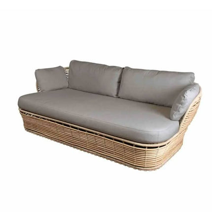 Rattan Garden Sofa Set Outdoor Sofa and Coffee Table Set Patio Outdoor Furniture Rattan Waterproof Sofa for Hotel Villa Use