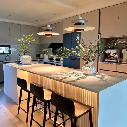 Modern European Style Solid Wood Kitchen Cabinets Modular Design With LED Shelves, Built-in Appliances