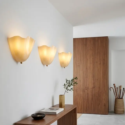 Modern Glass Wall Light Flower Shape Iron Decorative Wall Sconces LED Indoor Lighting Wall Light For Bedroom Living Room