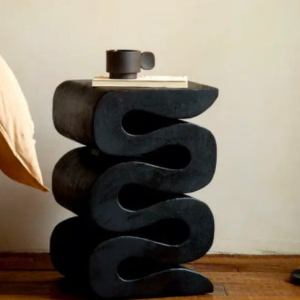 Modern Luxury Sculpture Wooden Side Table S-Shaped Wiggle Stool Organic Design Accent Table For Living Room Bedroom Art Decor