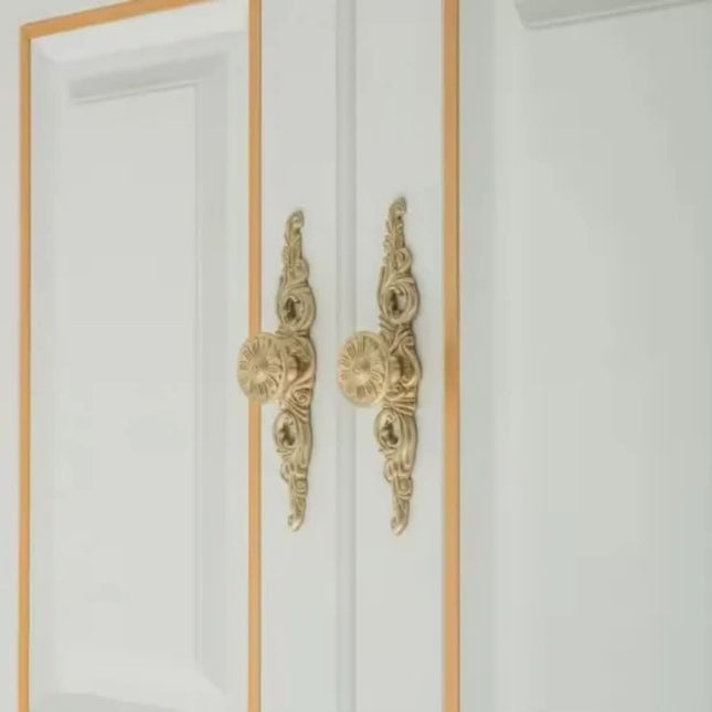 Luxury Vintage Gold Cabinet Handles – Ornate European Style Door Pulls for Elegant Interiors