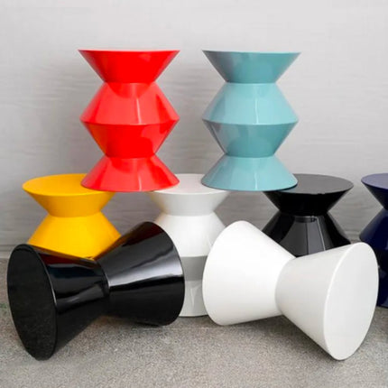 Nordic Modern Design Fiberglass Round Side Table European Style Coffee/Tea Table Customized Color for Home Living Room Hotels