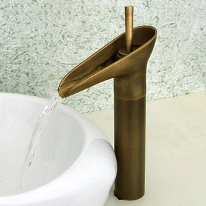 European Vintage Style Single-Hole Bronze Basin Faucet