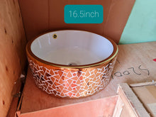 Загрузить изображение в средство просмотра галереи, Ceramic bathroom accessories wash basin Gold with Pattern Triangle

