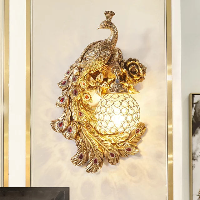 Pfauen- und Drachen-LED-Leuchten in Gold für den Innenbereich