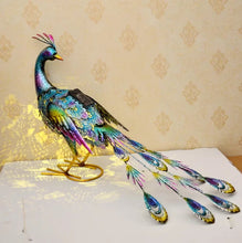 Charger l&#39;image dans la galerie, Solar power Peacock garden decor Made of Metal Gift Ideas
