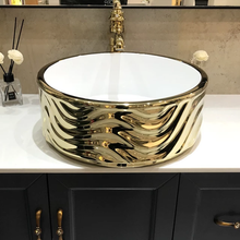 Загрузить изображение в средство просмотра галереи, Electroplated Gold Tablet Top Wash Basin Ceramic Sink
