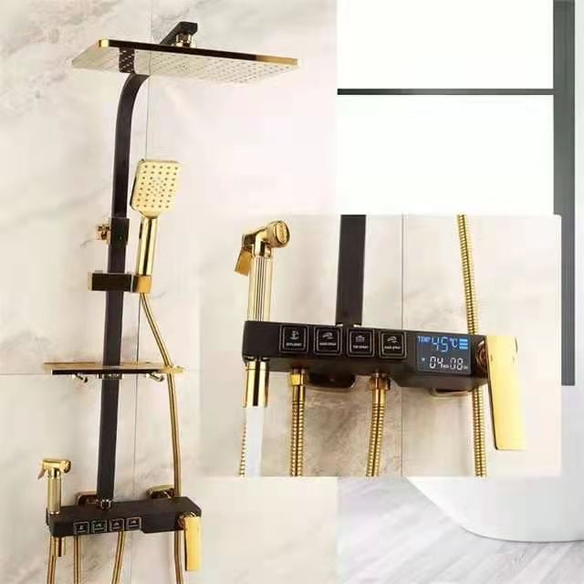 Ensemble de douche de luxe noir, or et cuivre avec pommeau de douche doré et accessoires de salle de bain sous pression 