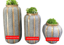 Cargar imagen en el visor de la galería, Fiberglass Luxury Flower Pots 3 sets
