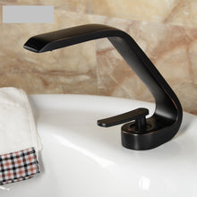 Cargar imagen en el visor de la galería, New Fashion Design Bathroom Black Basin Faucet Orb
