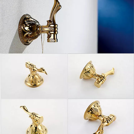 Design moderne et finitions impeccables. Ensemble baignoire murale en Ti-PVD. Toilettes en laiton. Ensemble d'accessoires de salle de bain. Patères. 