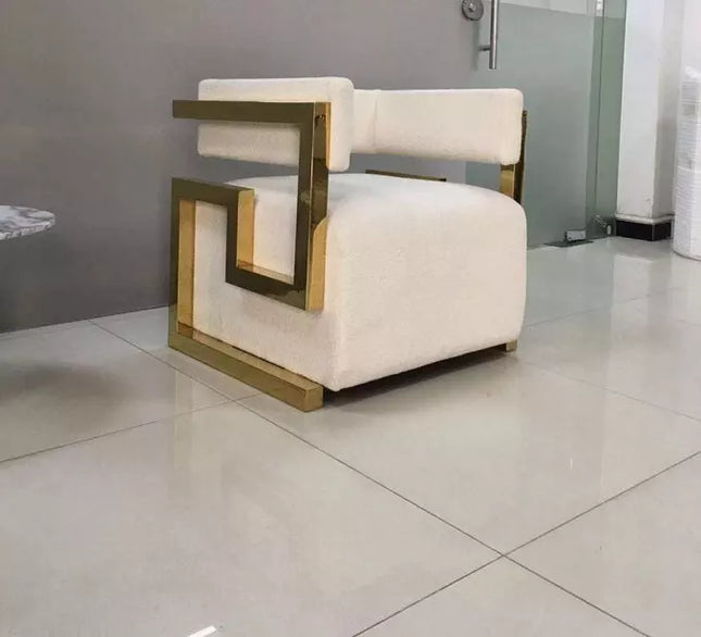 Luxuriöser Wohnzimmer-Sessel aus goldfarbenem Edelstahl mit Kunstfellbezug, ideal für Hotel und Zuhause 