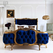 Cargar imagen en el visor de la galería, Hot selling classical Antique style bedroom set 100%hand-carved wooden structure with velvet fabric upholstery double bed
