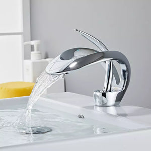 Luxury Waterfall Art Basin Faucet Cold Heat Single Hole Brass Bathroom Lavatory Wash Hand Basin Tap