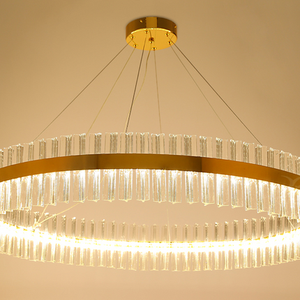 Modern pendant chandelier for stairs

Luxury hanging chandelier light

Statement chandelier for staircase

Grand foyer staircase chandelier

Elegant staircase chandelier