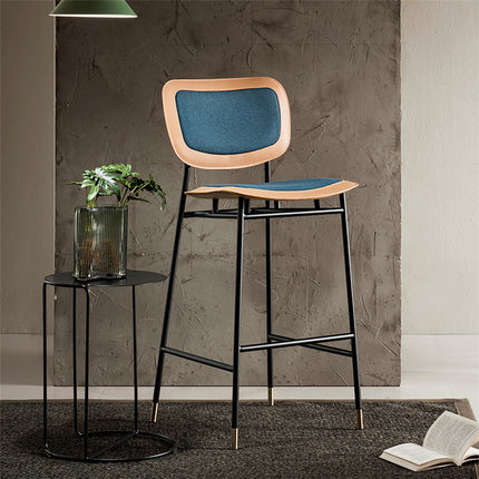 Tabouret de bar haut de style minimaliste, chaise individuelle en cuir de selle, modèle de salle de bain, tabouret de bar luxueux et lumineux 