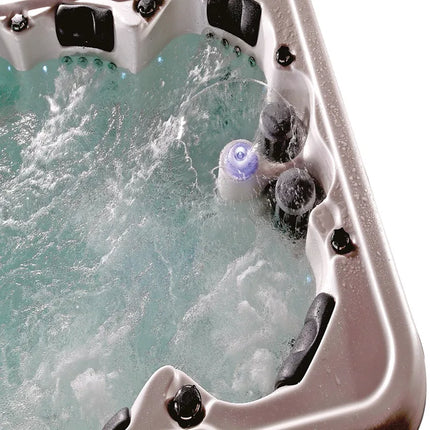 Jacuzzi Outdoor SPA With Acrylic And Balboa Swimming Pool