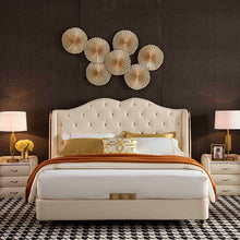 Lade das Bild in den Galerie-Viewer, Modern Hotel Furniture Set Button Design Leather Bed King Size Soft Set Luxury Bedroom Furniture
