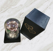 Cargar imagen en el visor de la galería, Preserved Gold Roses Gift Decoration
