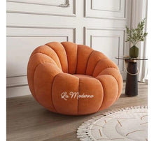 Charger l&#39;image dans la galerie, Boconcept Cream White Channeled Pumpkin Shaped Boucle Swivel Lounge Chair With Footstool
