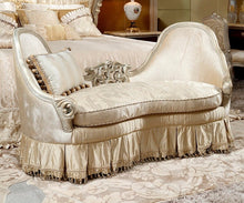 Load image into Gallery viewer, Antique royal solid wood bedroom set for home Luxury classic king size bedroom furniture
