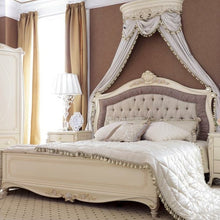 Cargar imagen en el visor de la galería, Bedroom Set Royal Luxury Bedroom Furniture, Antique Design Wooden Home Furniture Wood European Tufted
