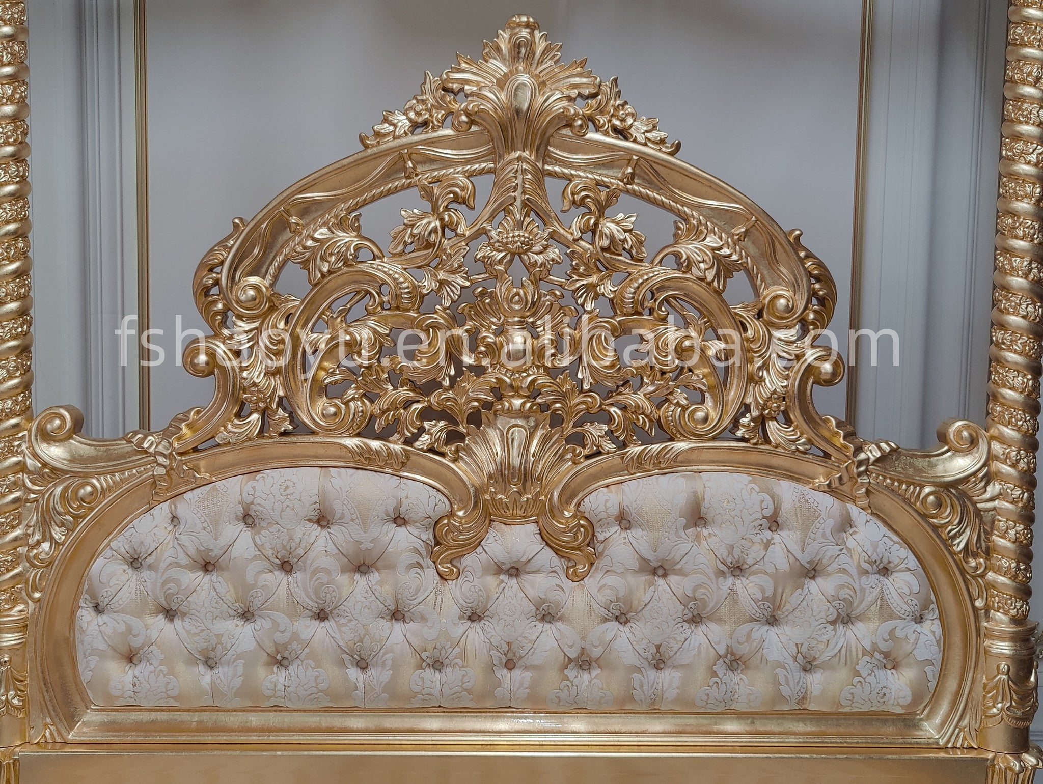 Classic King Size Bedroom Set European Style Hot Sell Royal Luxury Bed – La  Moderno, image size:2048x1540