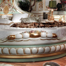 Cargar imagen en el visor de la galería, Classic King Size living room Set European Style Hot Sell Royal Luxury Bedroom Wardrobe Design Furniture
