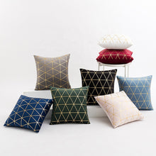 Загрузить изображение в средство просмотра галереи, Cushion Pillow Super Soft Kussenhoes Geometrische Velvet Throw Pillow Covers Stamping Glod Printed Pillow Cover for Home Decor
