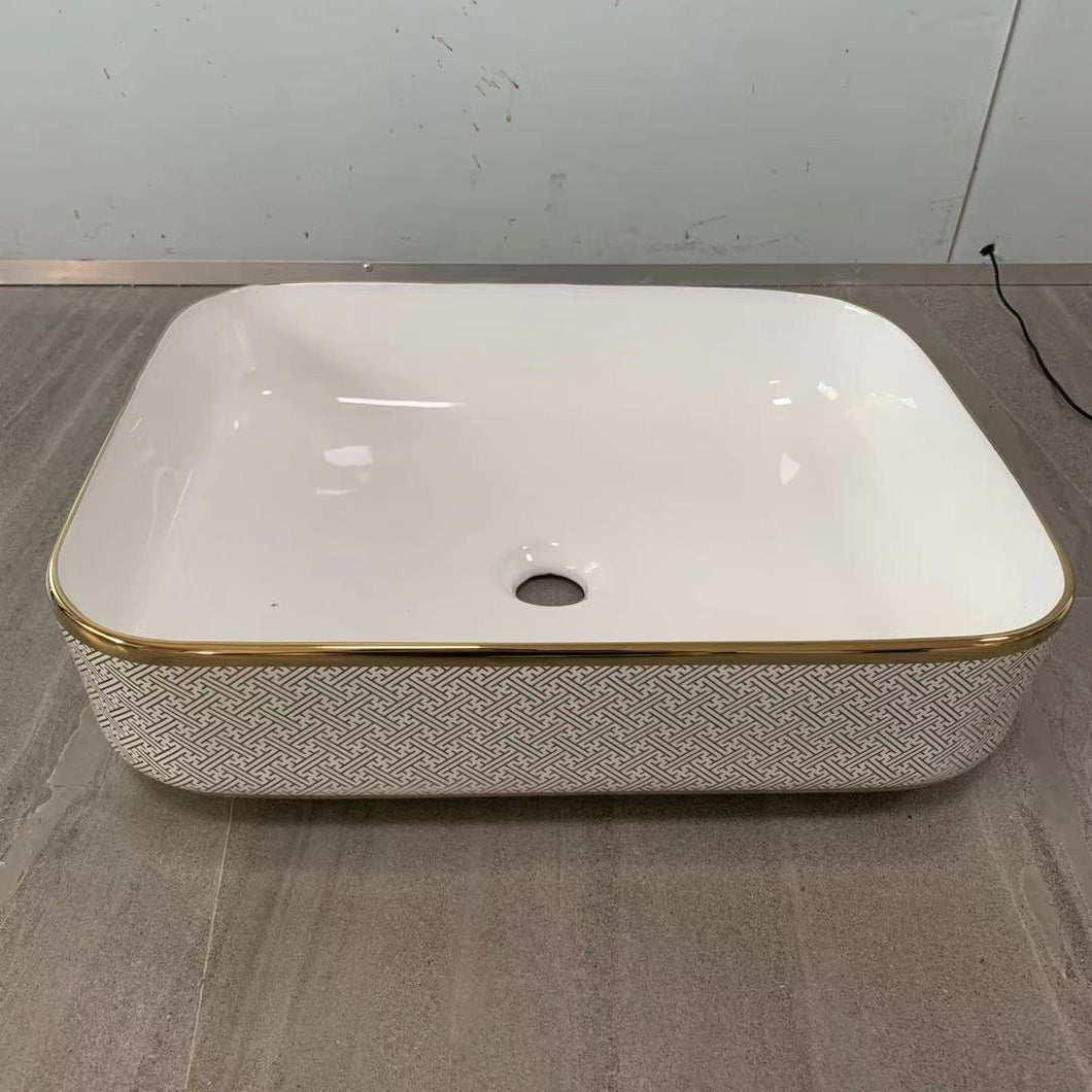 Gucci Bathroom Toilet White and Gold Motif Ceramic Electroplating – La  Moderno