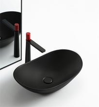 Cargar imagen en el visor de la galería, Black Matte Wash Basin Curve Ceramic Sink
