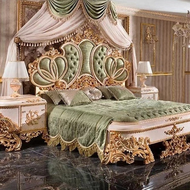 Royal Classic Bedroom Furniture Set Antique Golden Solid Wood Carvings King Size Bed With Bed Side table